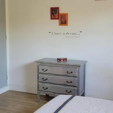 French Riviera-Saint-Raphael- Suite & Jardin Prive Appartement *